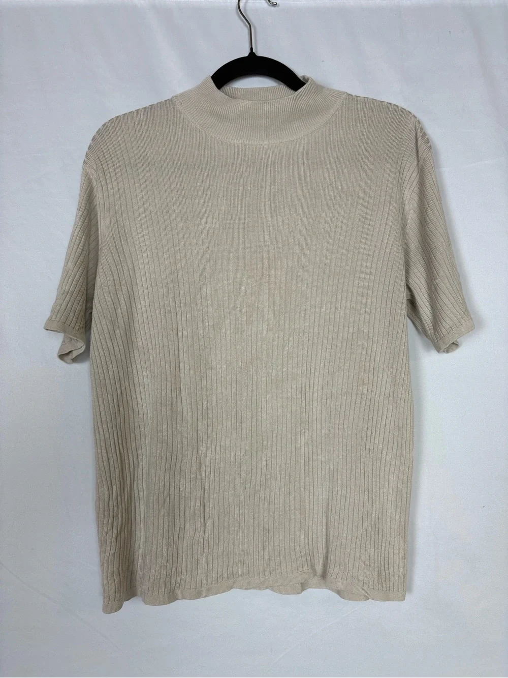 Liz Claiborne Ribbed Short-Sleeve Turtleneck Top in Cream